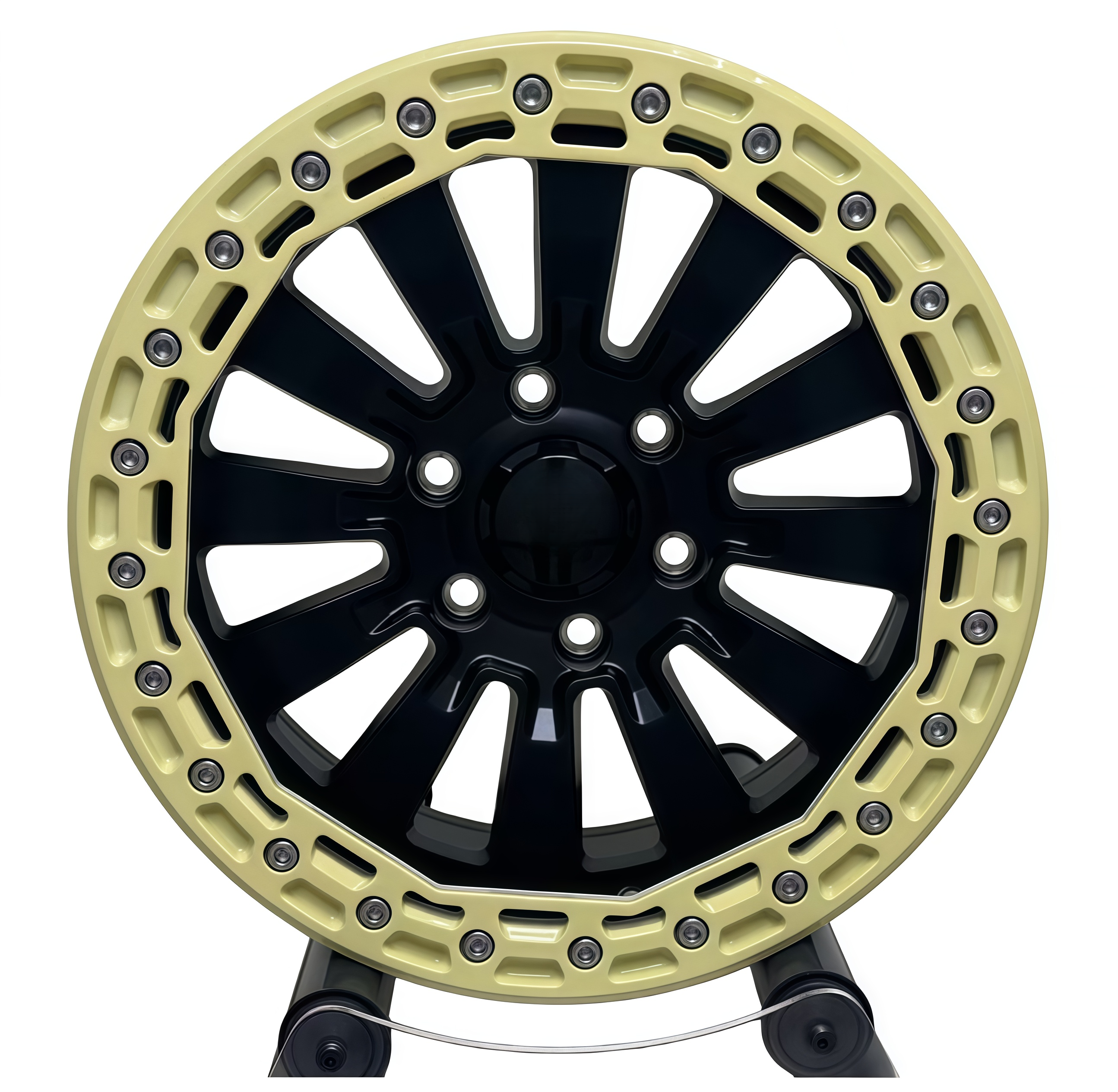 Off-road wheel with anti-slip belts